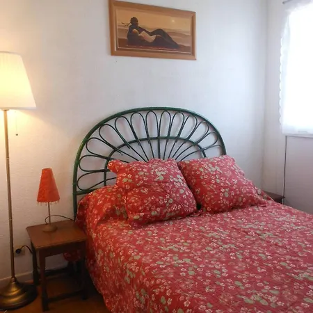 Appt 2 Pieces 28m2 + Loggia 7m2 Ref 4005 Apartment *